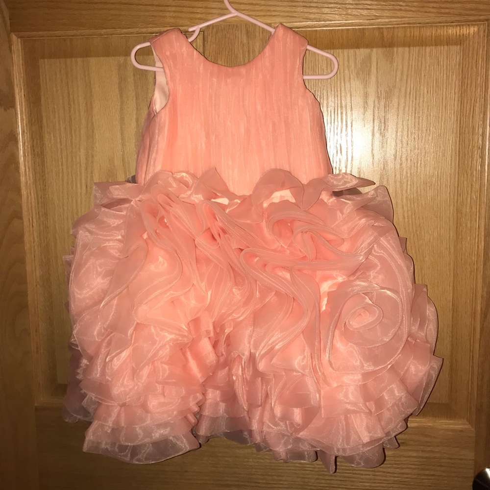 Girls dress